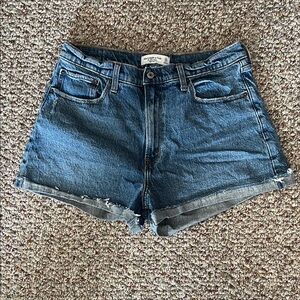 Abercrombie & Fitch High Rise Mom Short